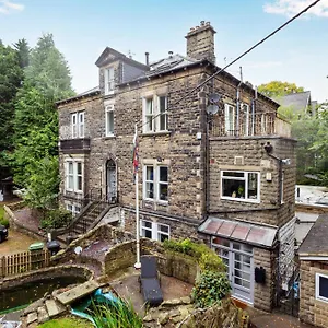 Spacious 3 Bedroom Ground Floor - 10 Mins From Centre Leeds (West Yorkshire)