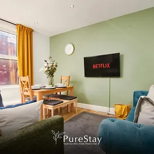 Perfect Contractor House In With 6 Beds By Purestay- Min 7 Nights! Leeds (West Yorkshire)